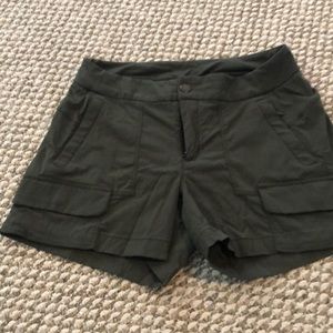 Athleta Trekke Shorts